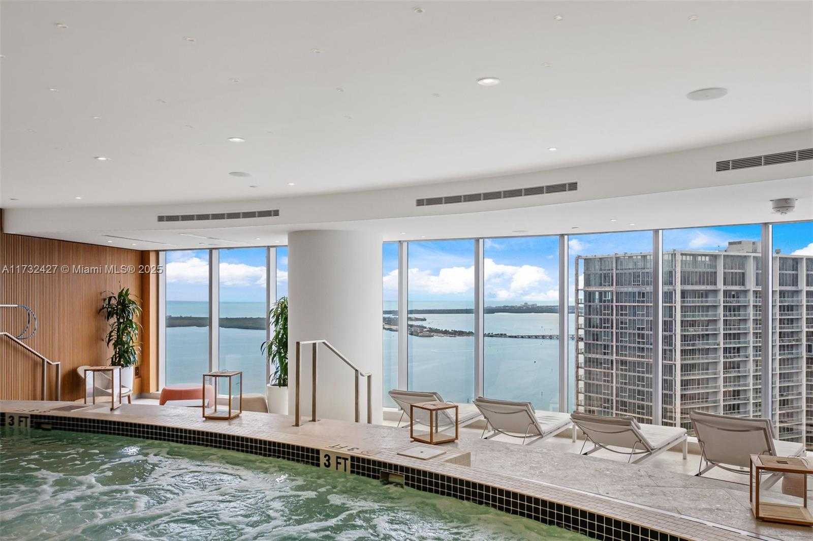 Small Image of 300 BISCAYNE BLVD WAY #3909w, Miami Number 49