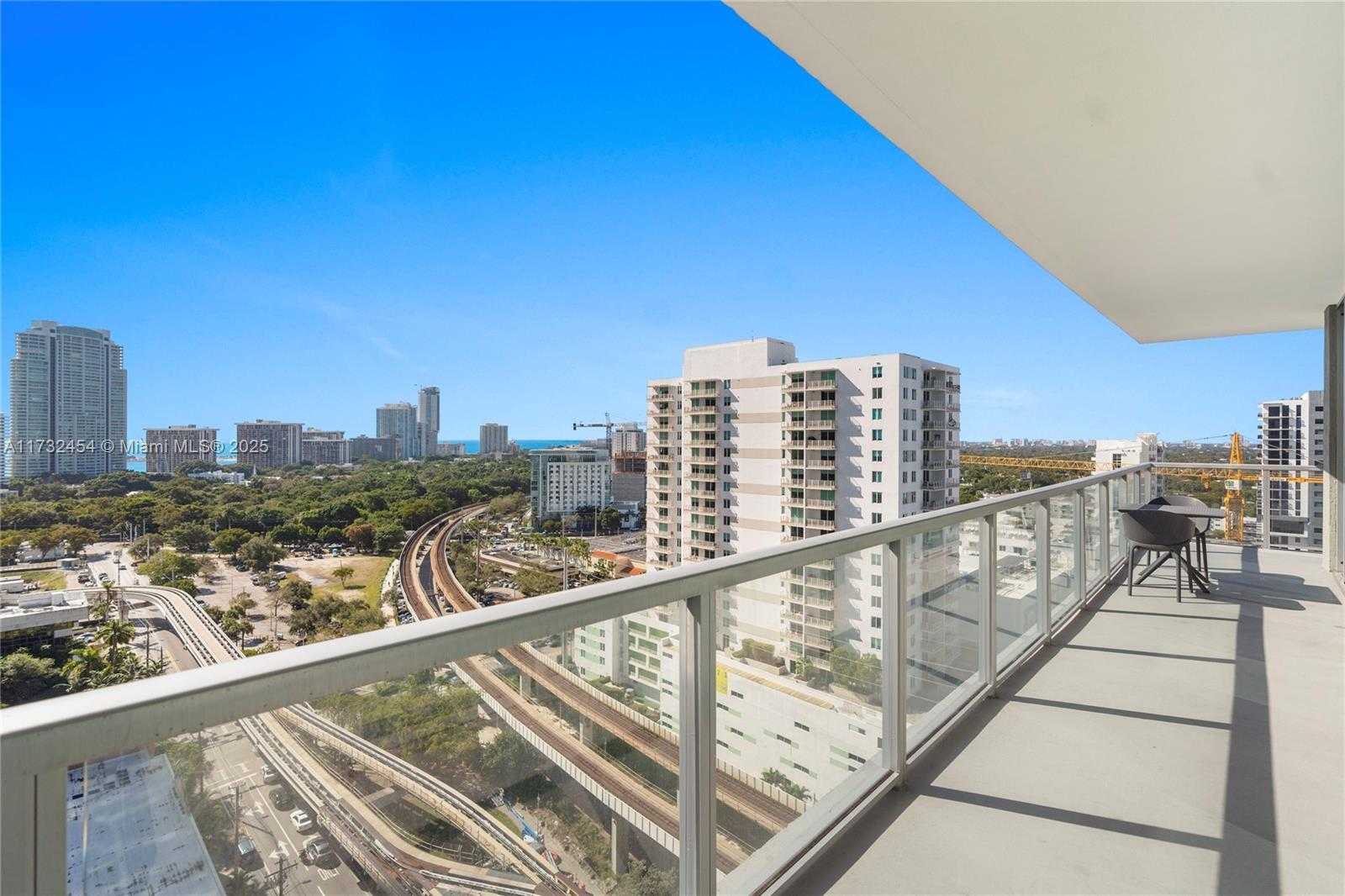 Small Image of 79 SOUTH WEST 12TH ST #2001-S, Miami Number 15