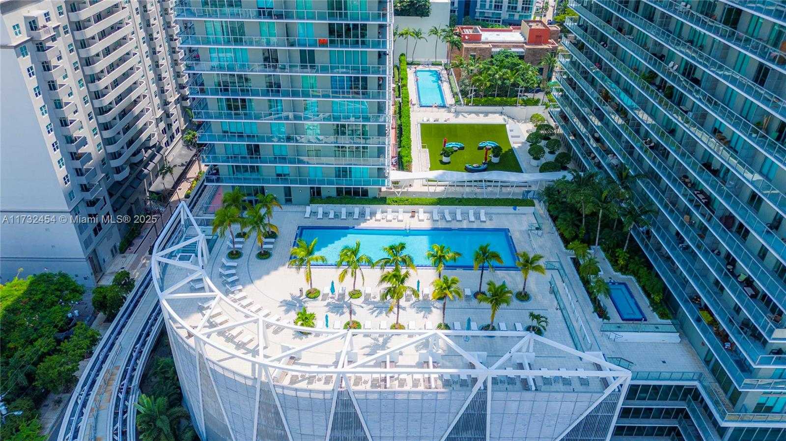 Small Image of 79 SOUTH WEST 12TH ST #2001-S, Miami Number 20