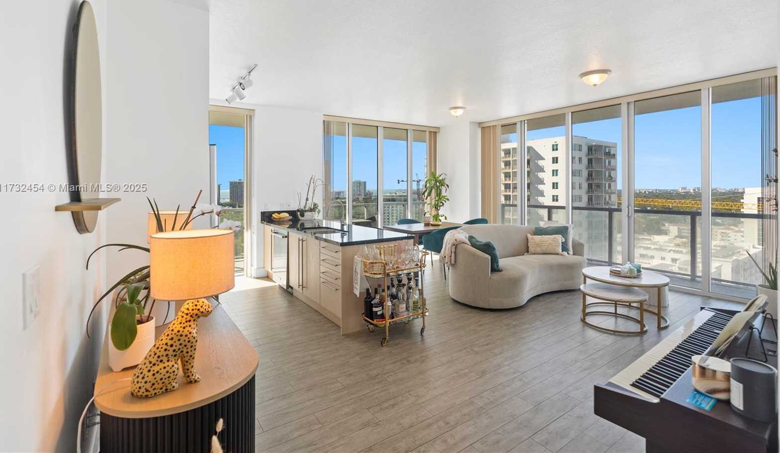 Small Image of 79 SOUTH WEST 12TH ST #2001-S, Miami Number 4