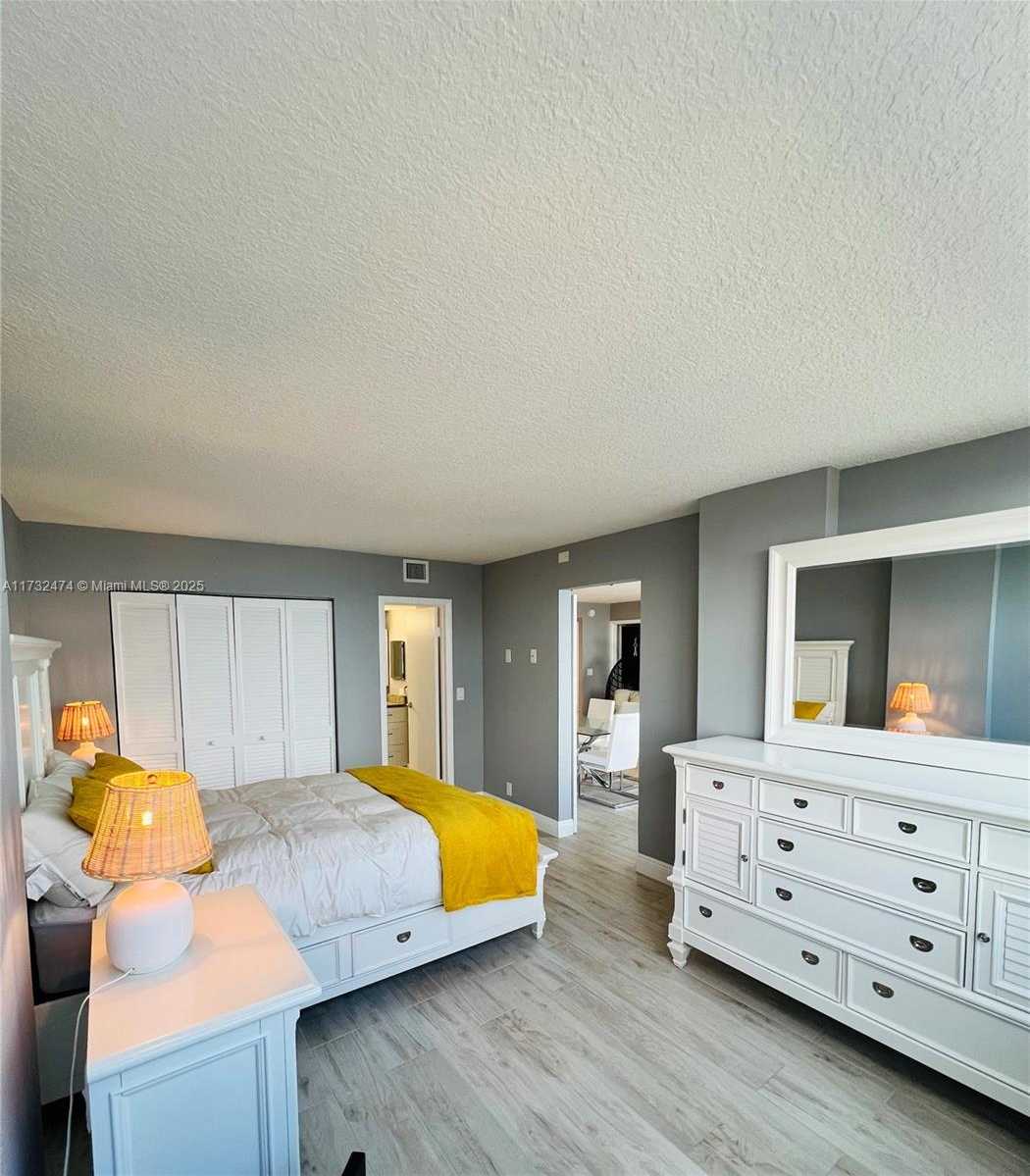 Small Image of 2301 SOUTH OCEAN DR #2408, Hollywood Number 11