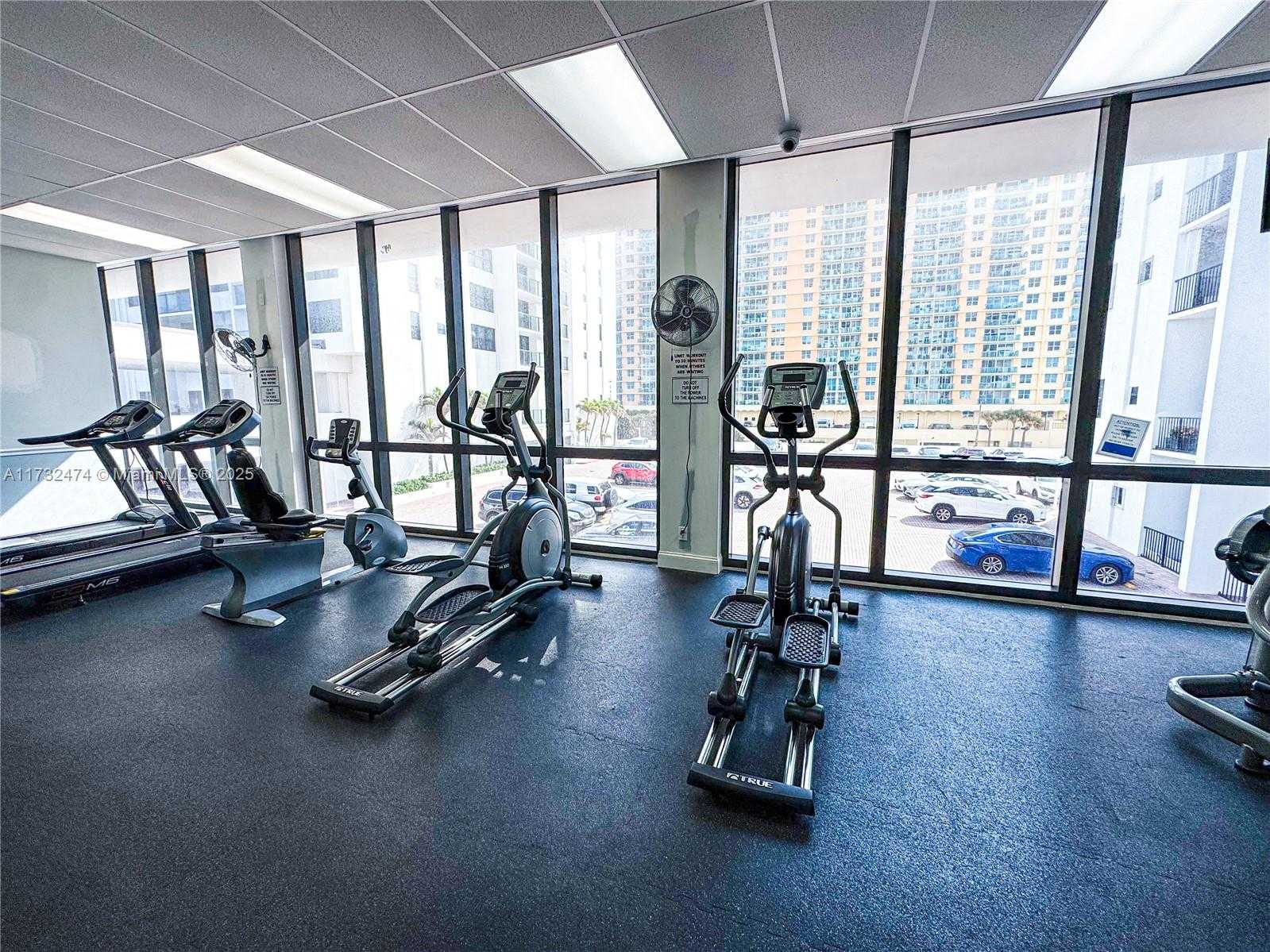 Small Image of 2301 SOUTH OCEAN DR #2408, Hollywood Number 15