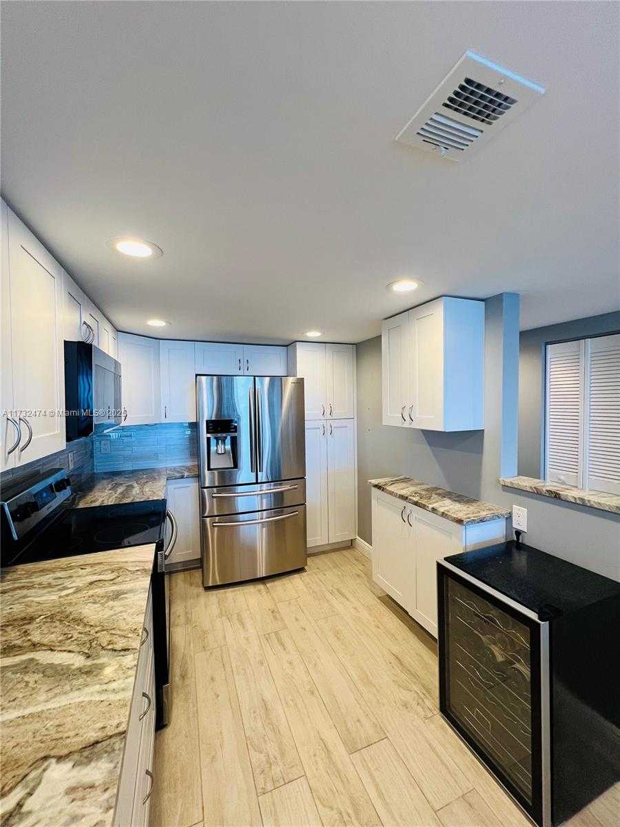 Small Image of 2301 SOUTH OCEAN DR #2408, Hollywood Number 6