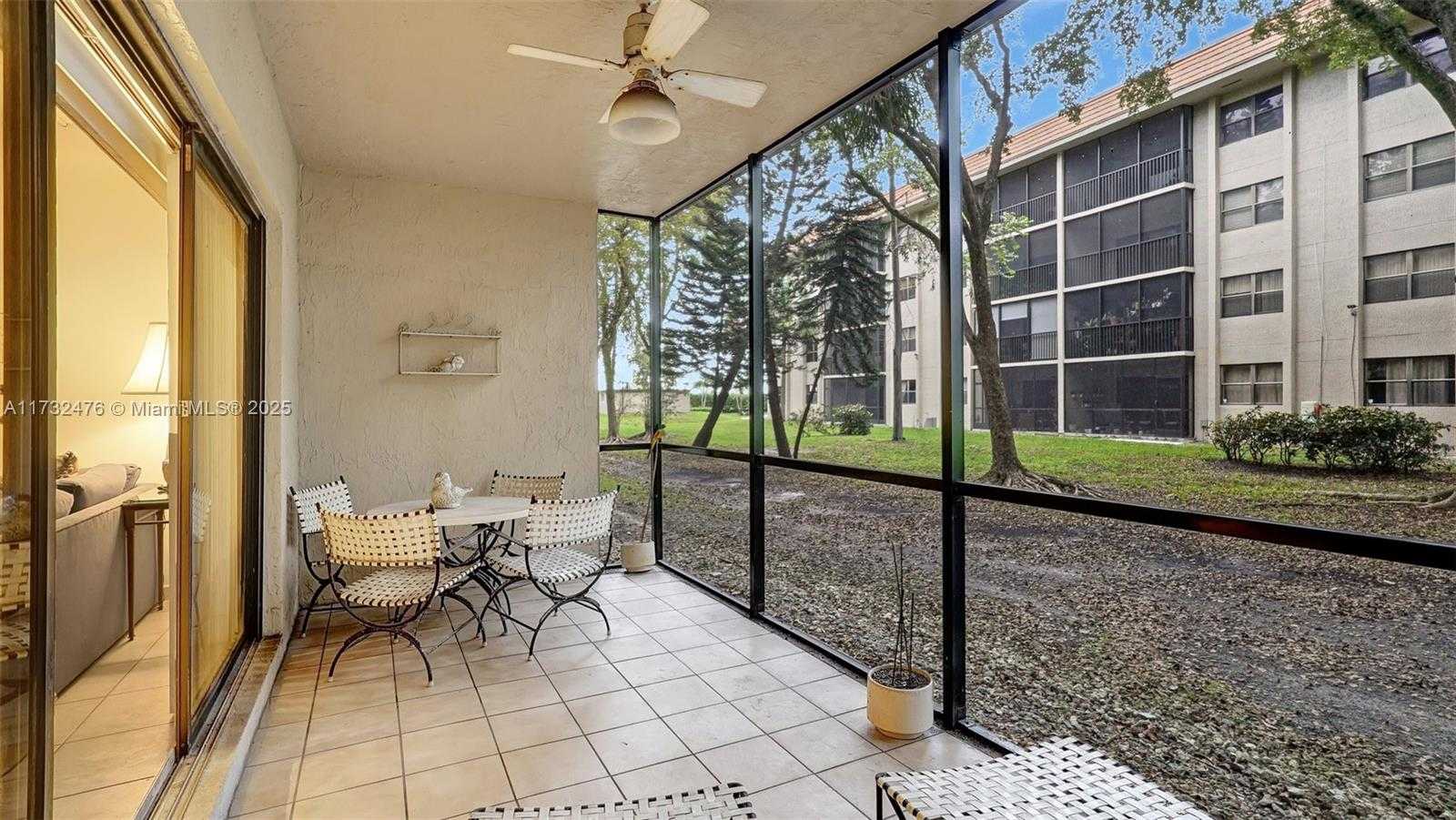Small Image of 481 IVES DAIRY RD #105-4, Miami Number 25