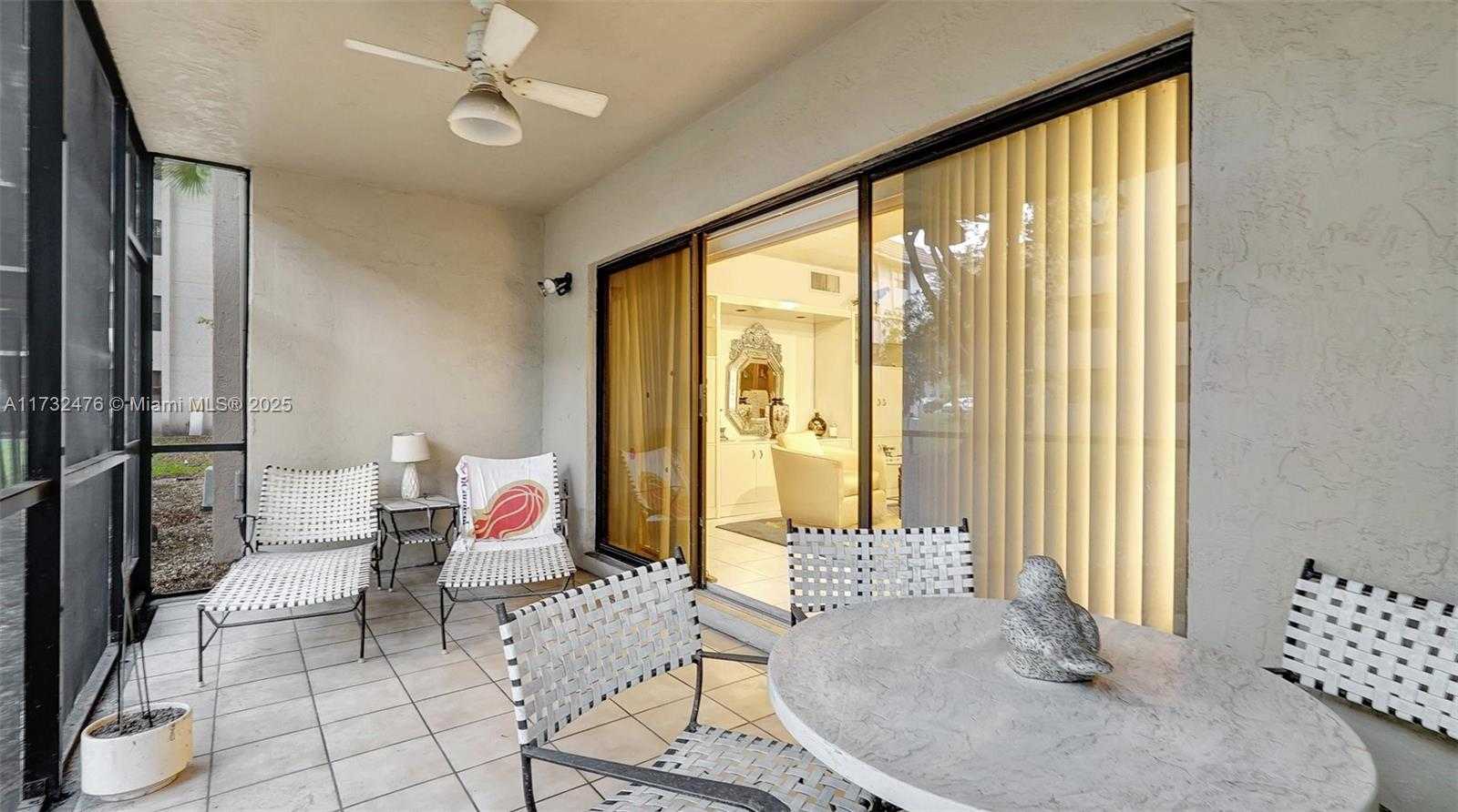 Small Image of 481 IVES DAIRY RD #105-4, Miami Number 26