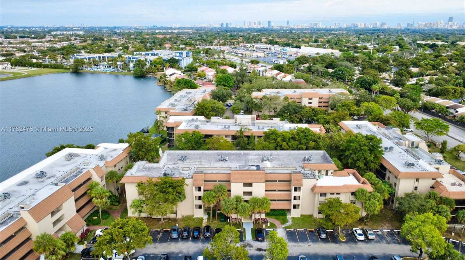 Small Image of 481 IVES DAIRY RD #105-4, Miami Number 40
