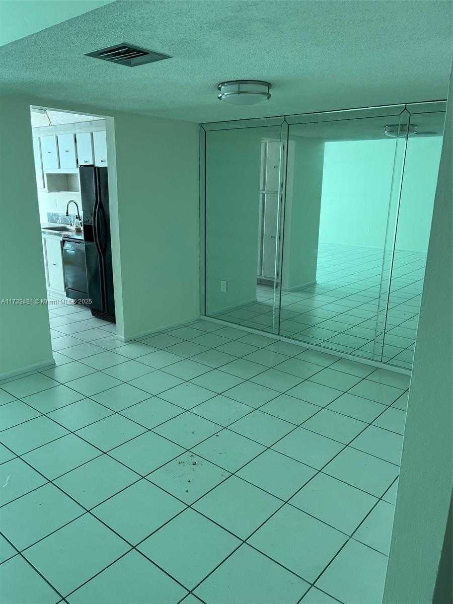 Small Image of 18061 BISCAYNE BLVD #804, Aventura Number 18