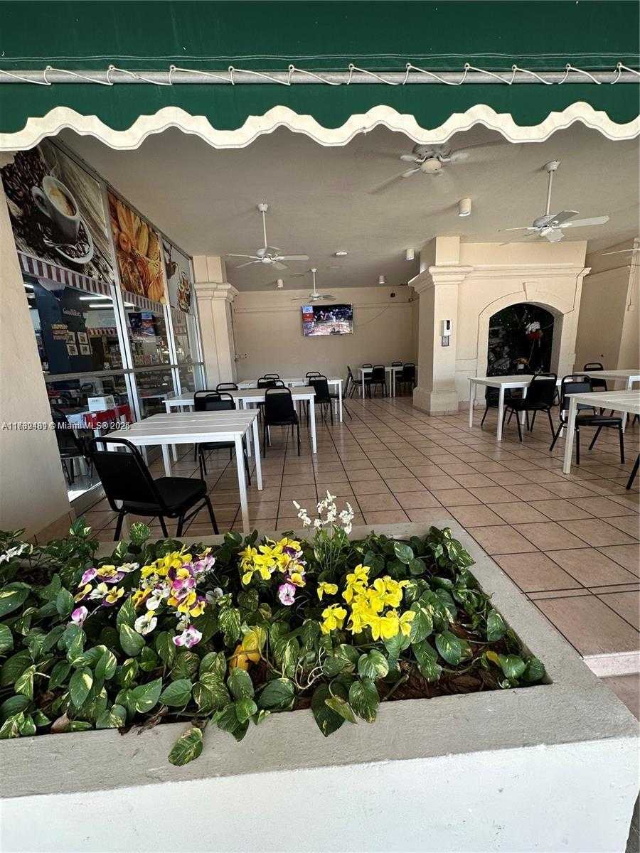 Small Image of 18061 BISCAYNE BLVD #804, Aventura Number 7