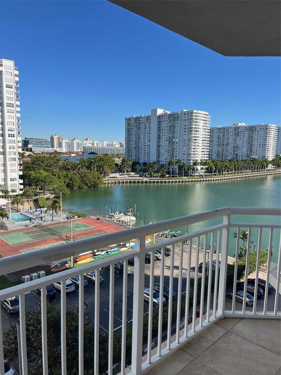 Small Image of 18061 BISCAYNE BLVD #804, Aventura Number 8
