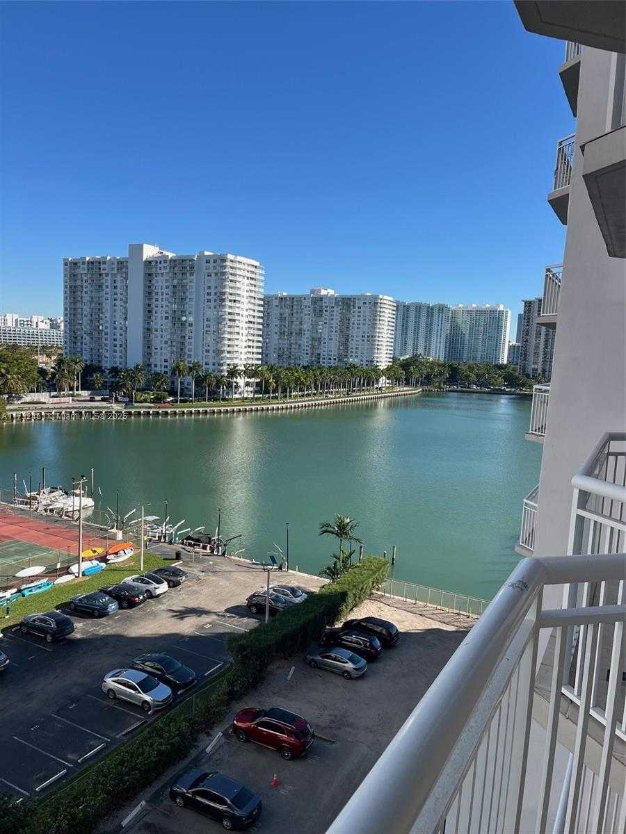 Small Image of 18061 BISCAYNE BLVD #804, Aventura Number 9
