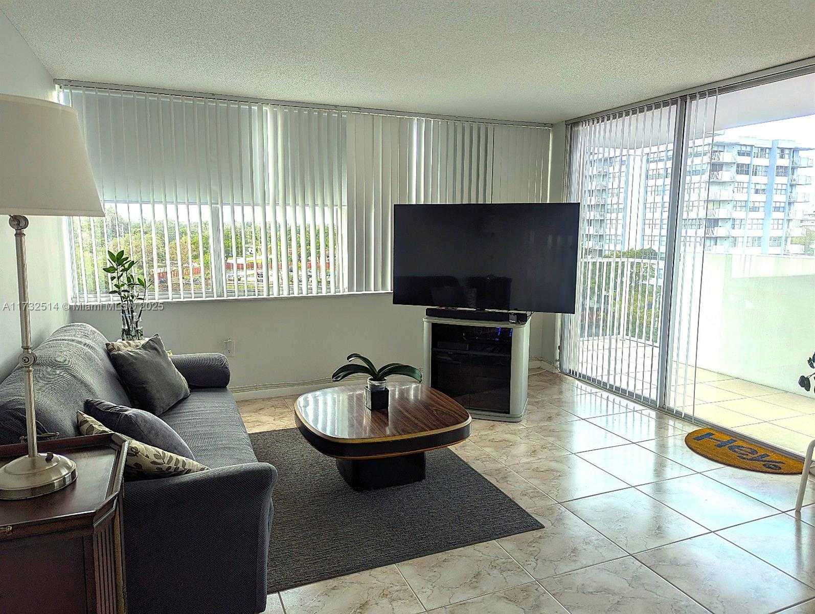 Small Image of 1300 NORTH EAST MIAMI GARDENS DR #613E, Miami Number 10
