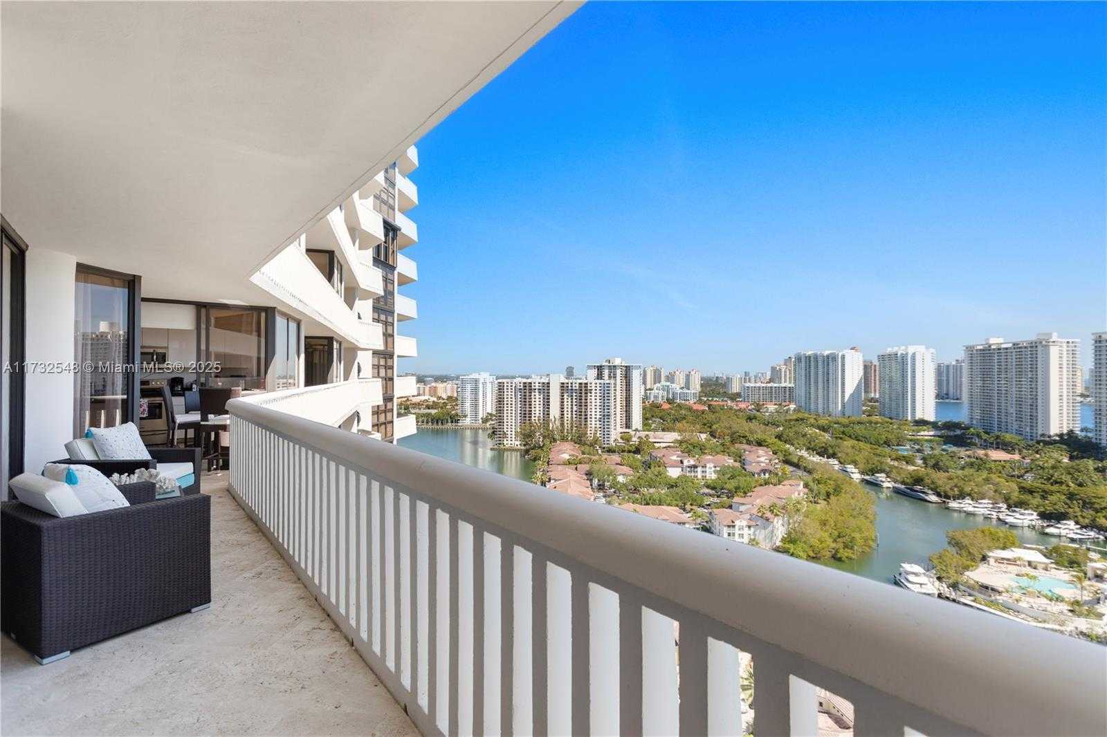 Small Image of 1000 WEST ISLAND BLVD #2407, Aventura Number 10