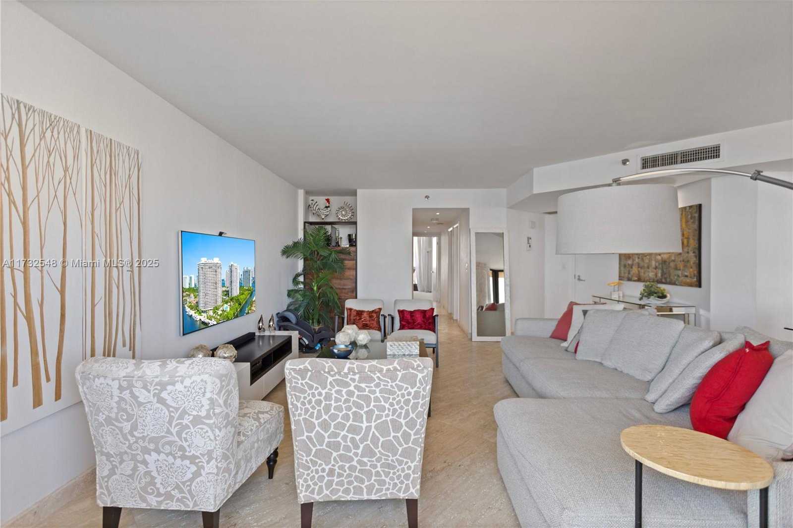Small Image of 1000 WEST ISLAND BLVD #2407, Aventura Number 14
