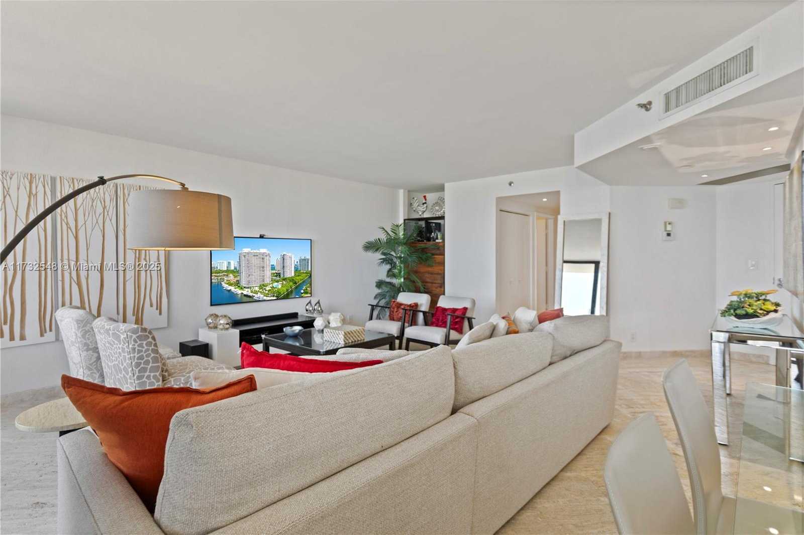Small Image of 1000 WEST ISLAND BLVD #2407, Aventura Number 20