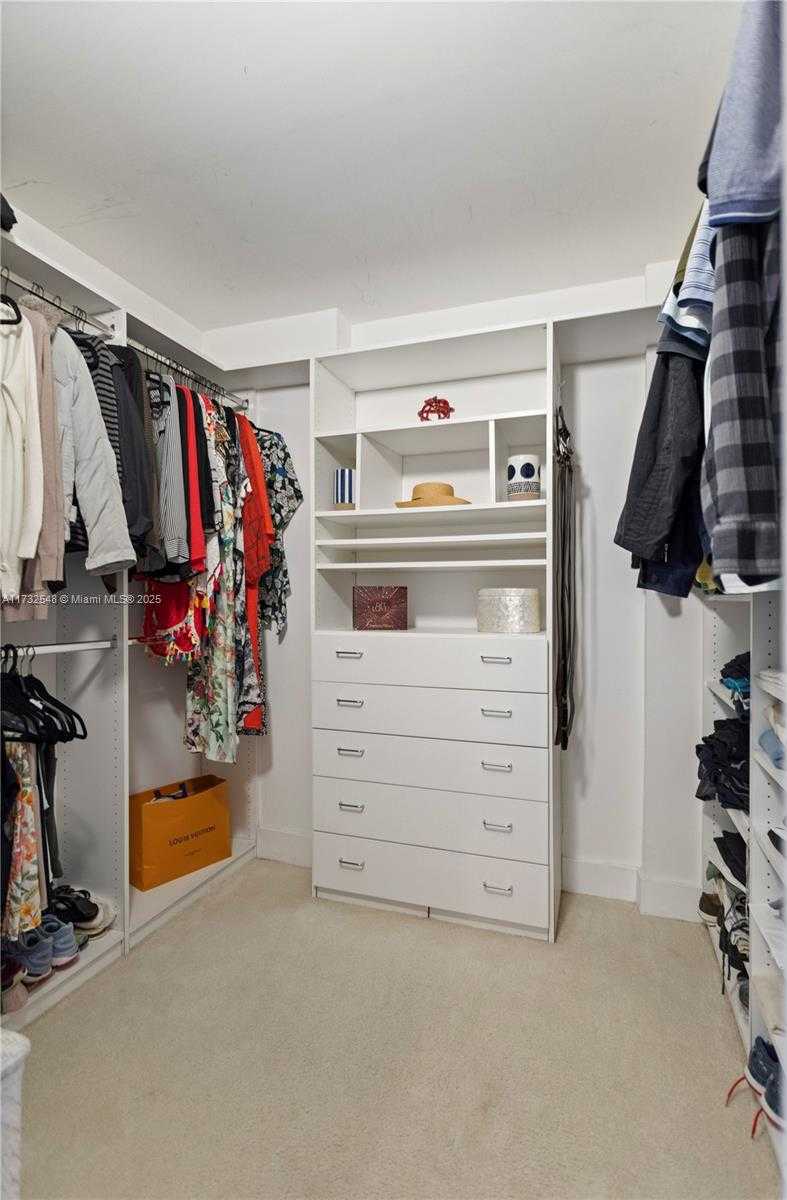 Small Image of 1000 WEST ISLAND BLVD #2407, Aventura Number 24