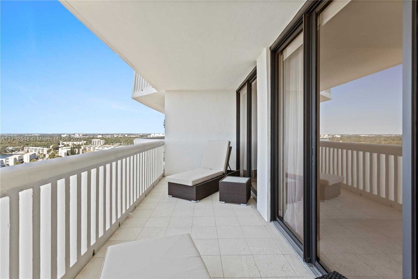 Small Image of 1000 WEST ISLAND BLVD #2407, Aventura Number 36