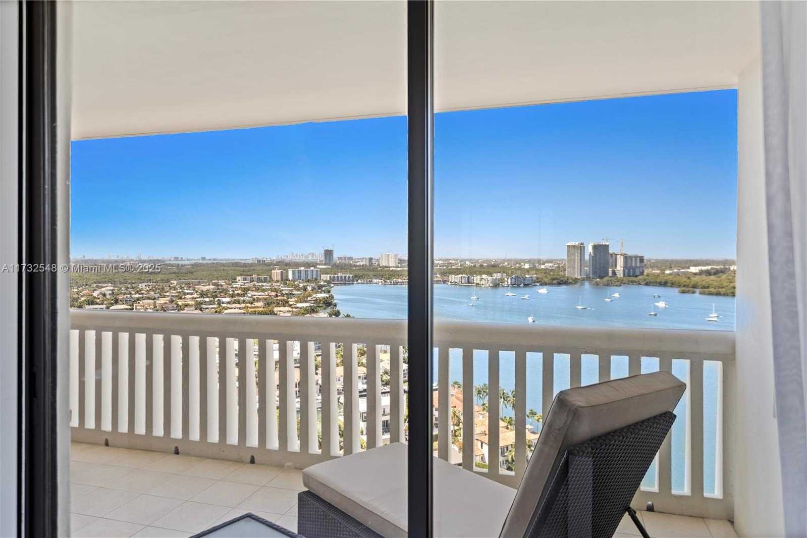 Small Image of 1000 WEST ISLAND BLVD #2407, Aventura Number 43
