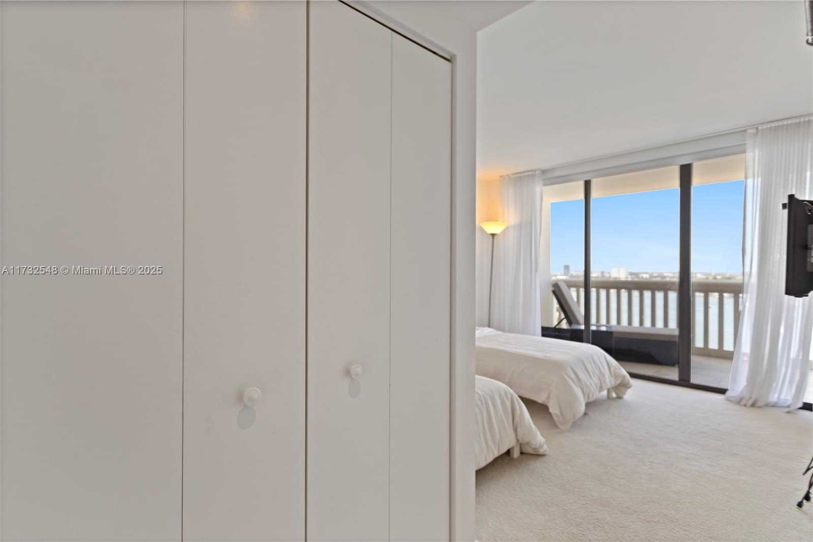 Small Image of 1000 WEST ISLAND BLVD #2407, Aventura Number 46