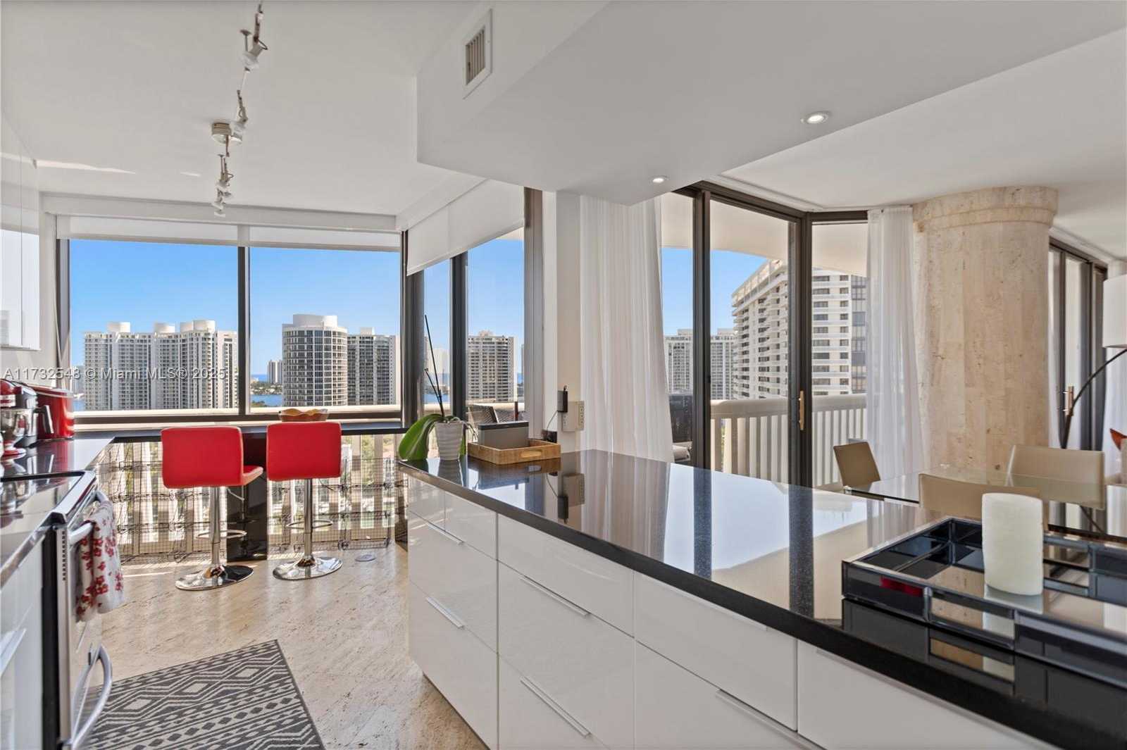 Small Image of 1000 WEST ISLAND BLVD #2407, Aventura Number 5