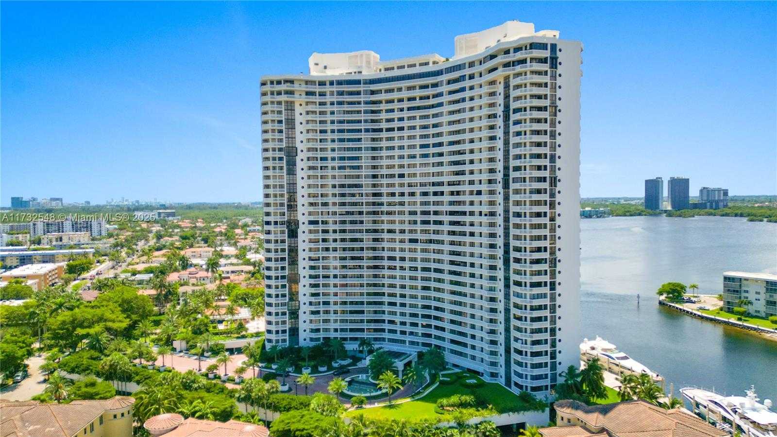 Small Image of 1000 WEST ISLAND BLVD #2407, Aventura Number 55