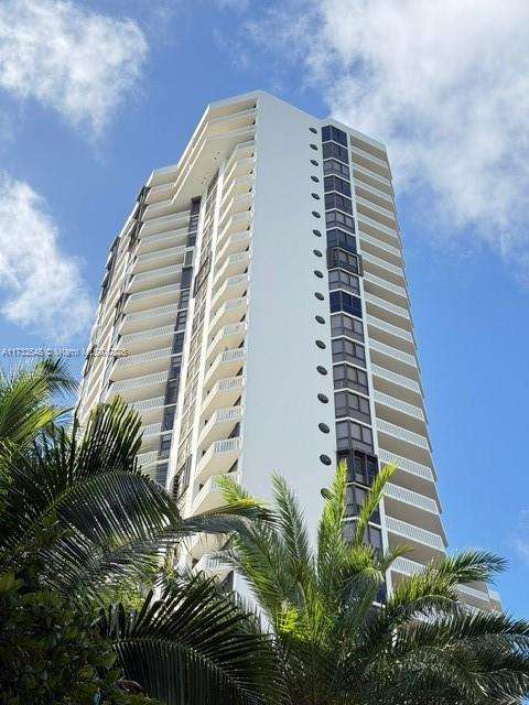 Small Image of 1000 WEST ISLAND BLVD #2407, Aventura Number 56