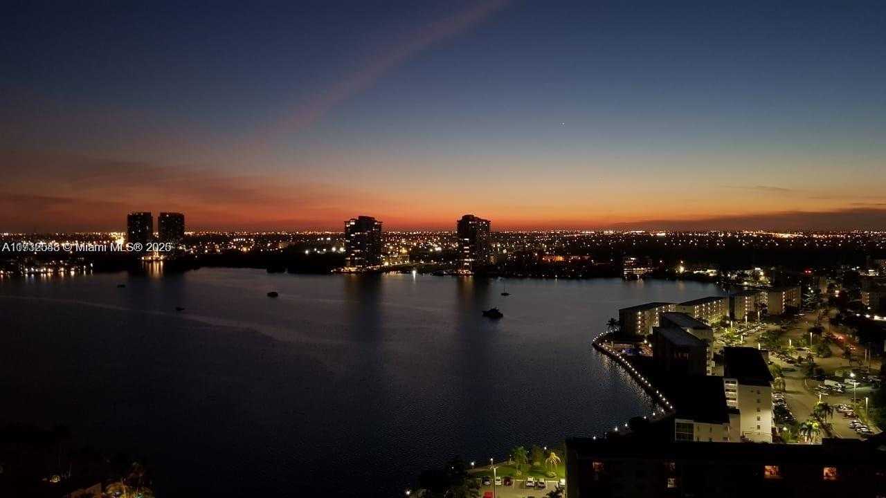 Small Image of 1000 WEST ISLAND BLVD #2407, Aventura Number 63