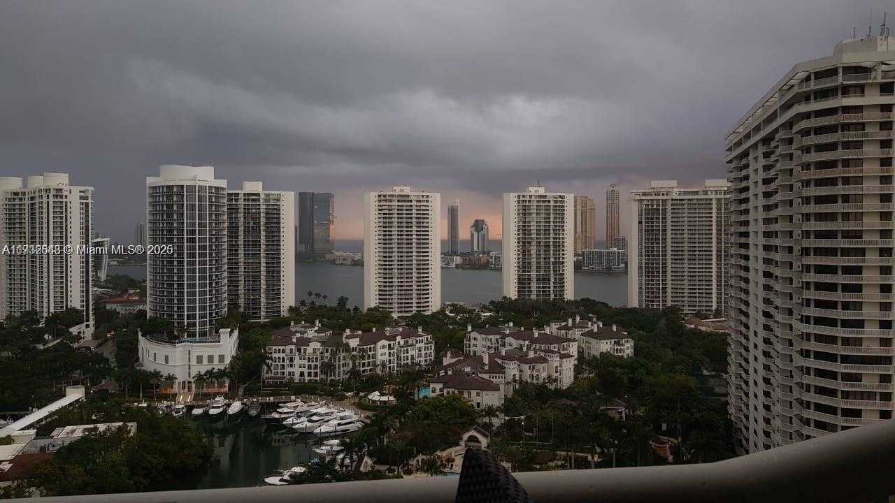 Small Image of 1000 WEST ISLAND BLVD #2407, Aventura Number 66