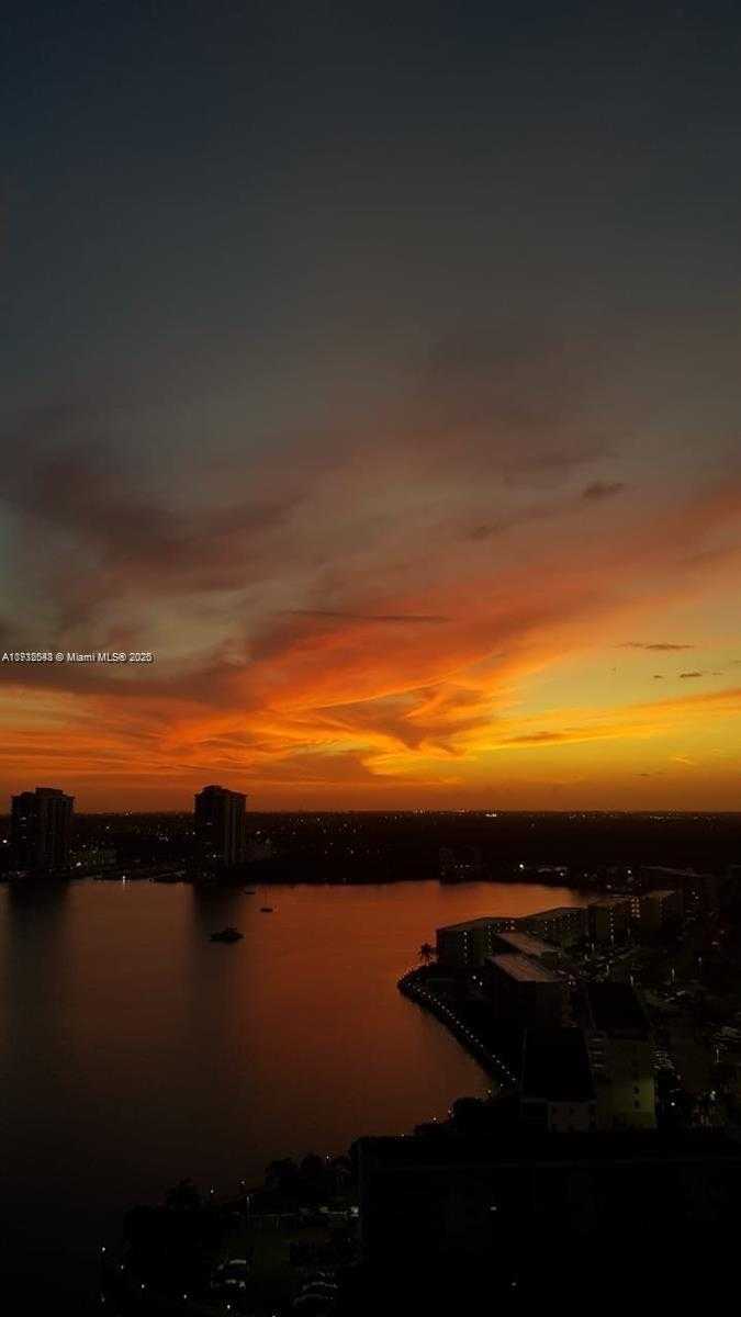 Small Image of 1000 WEST ISLAND BLVD #2407, Aventura Number 69