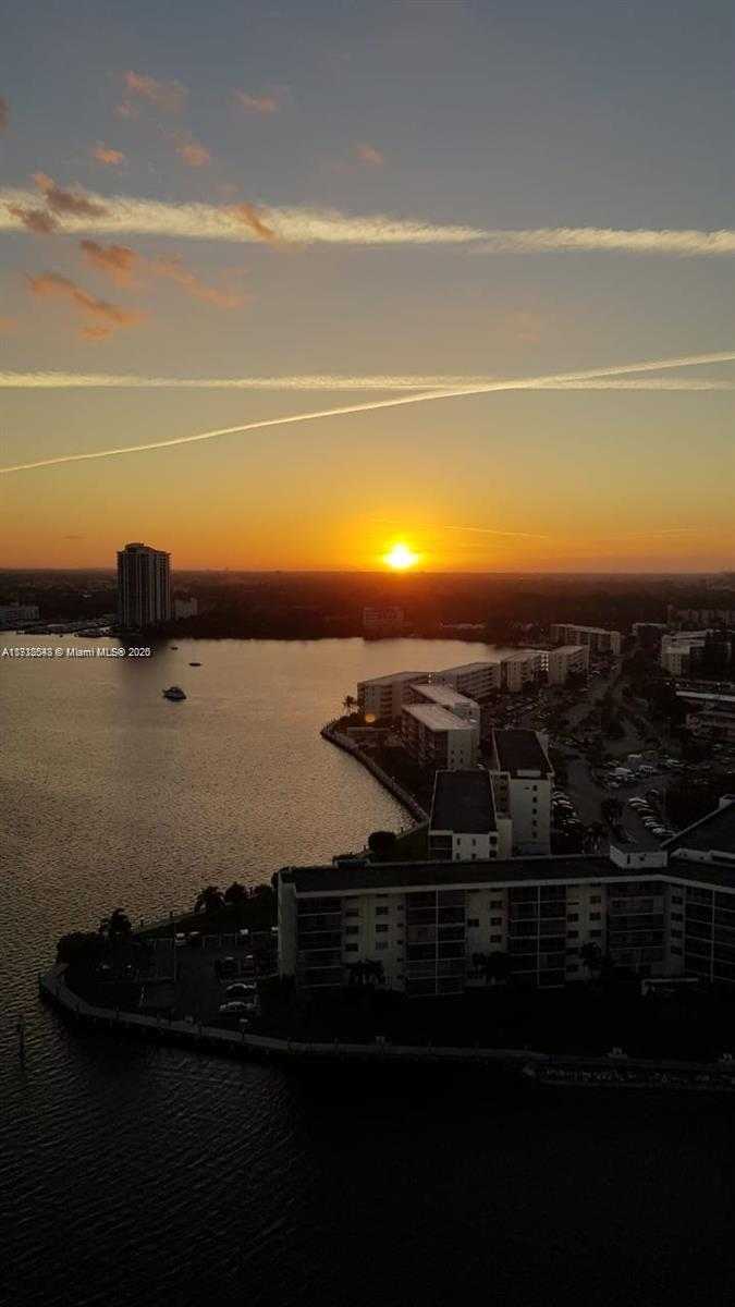 Small Image of 1000 WEST ISLAND BLVD #2407, Aventura Number 70