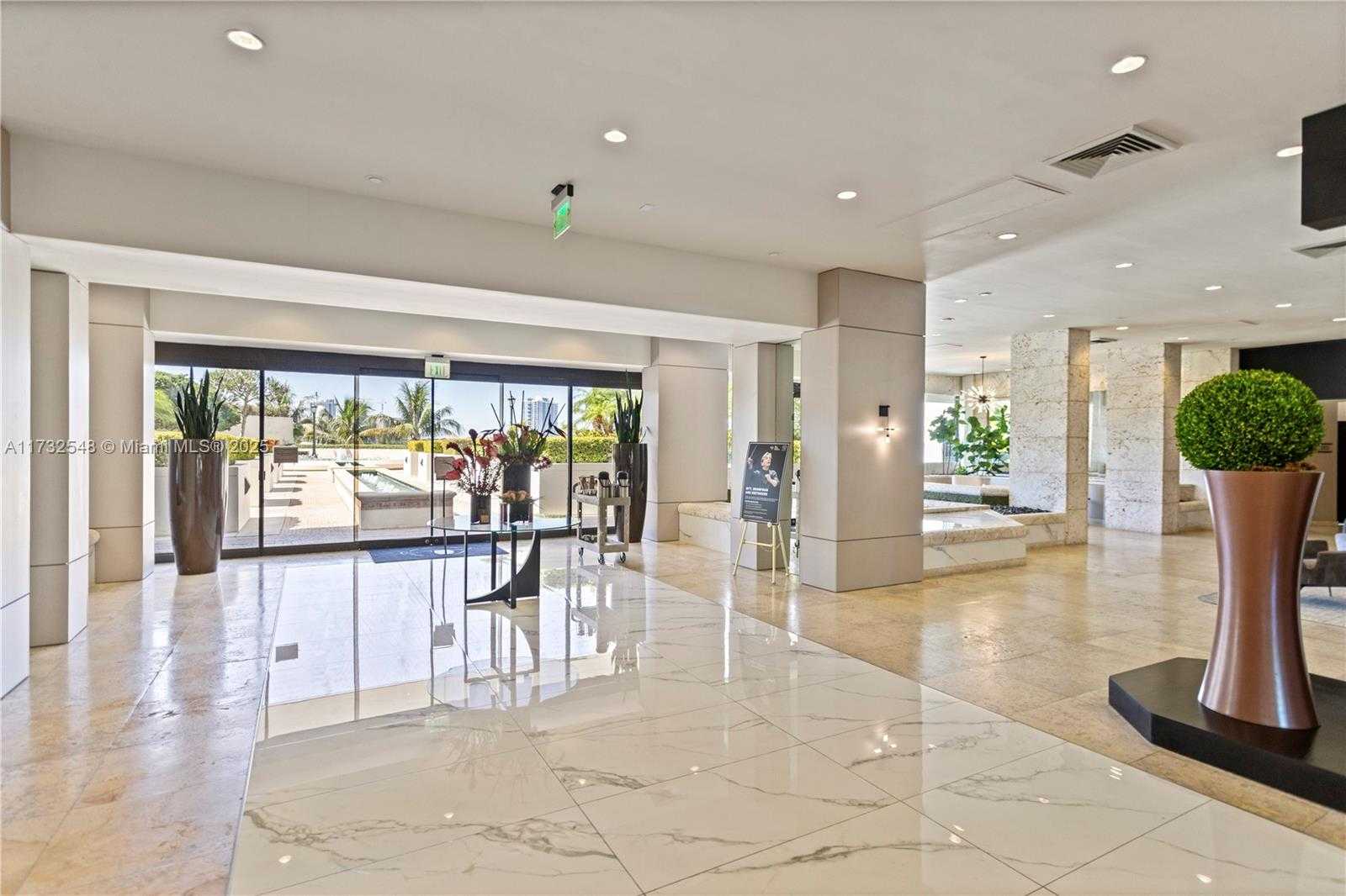 Small Image of 1000 WEST ISLAND BLVD #2407, Aventura Number 71