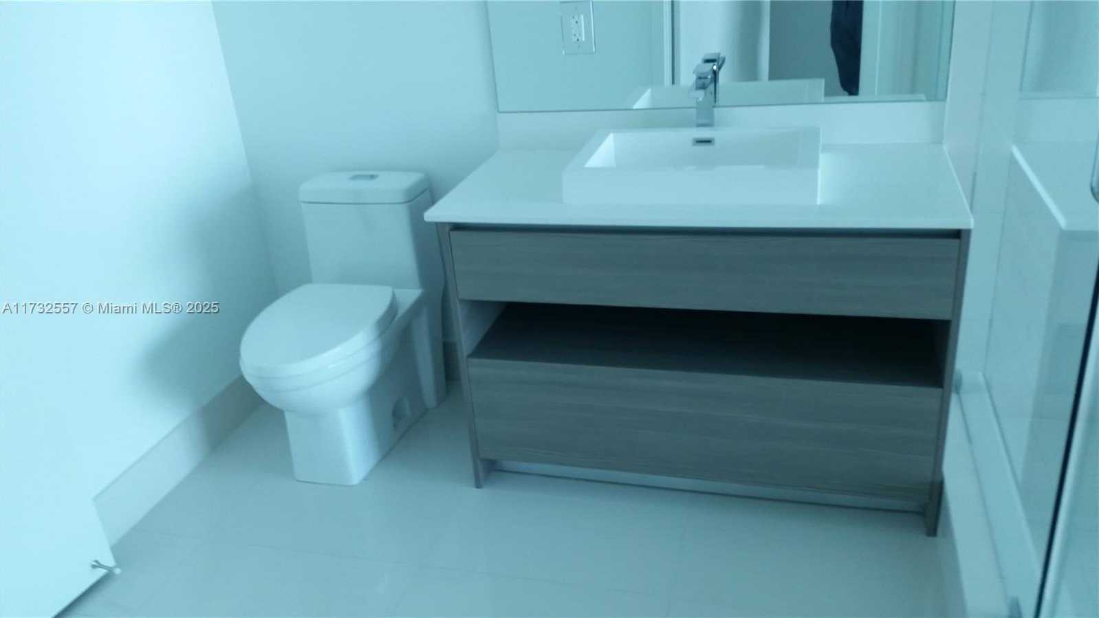Small Image of 460 NORTH EAST 28TH ST #1602, Miami Number 6