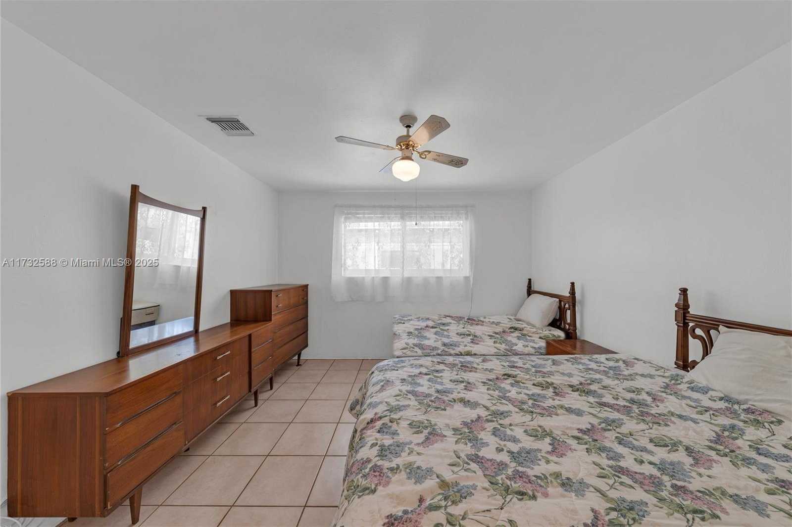 Small Image of 2300 JACKSON ST #10, Hollywood Number 19