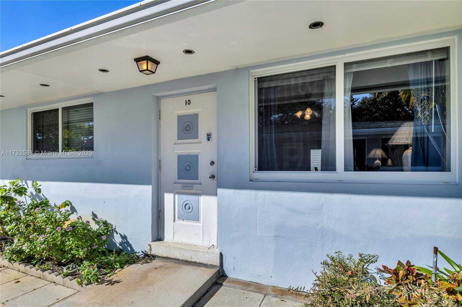Small Image of 2300 JACKSON ST #10, Hollywood Number 2