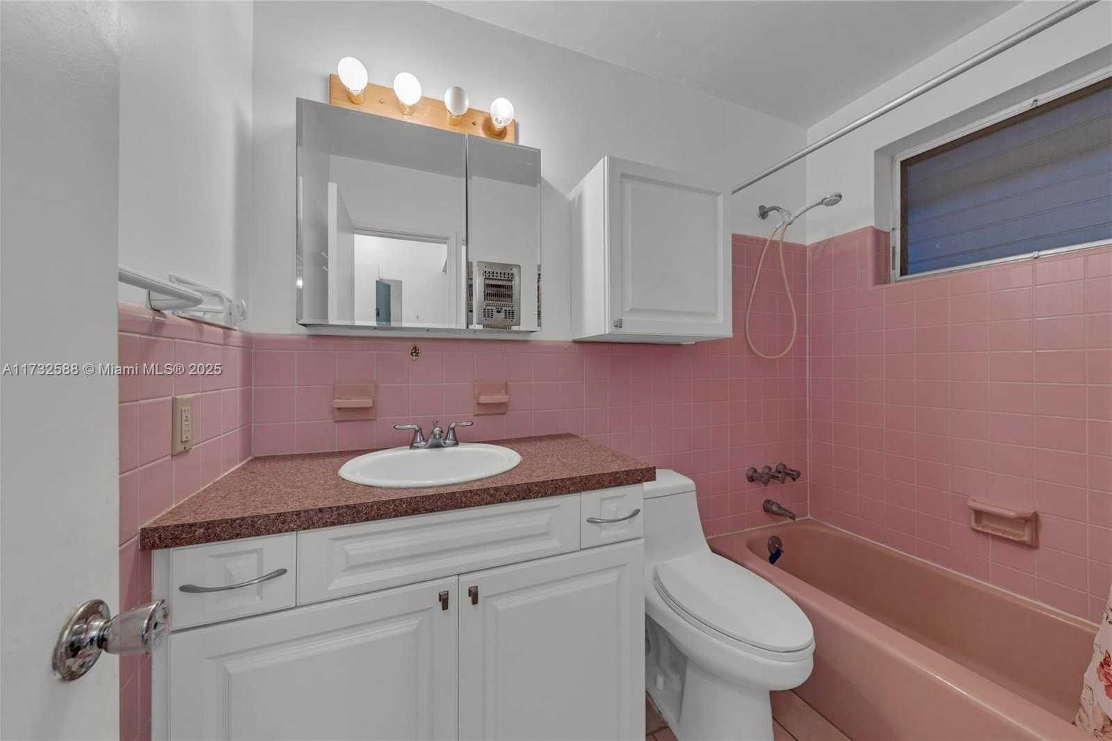 Small Image of 2300 JACKSON ST #10, Hollywood Number 23