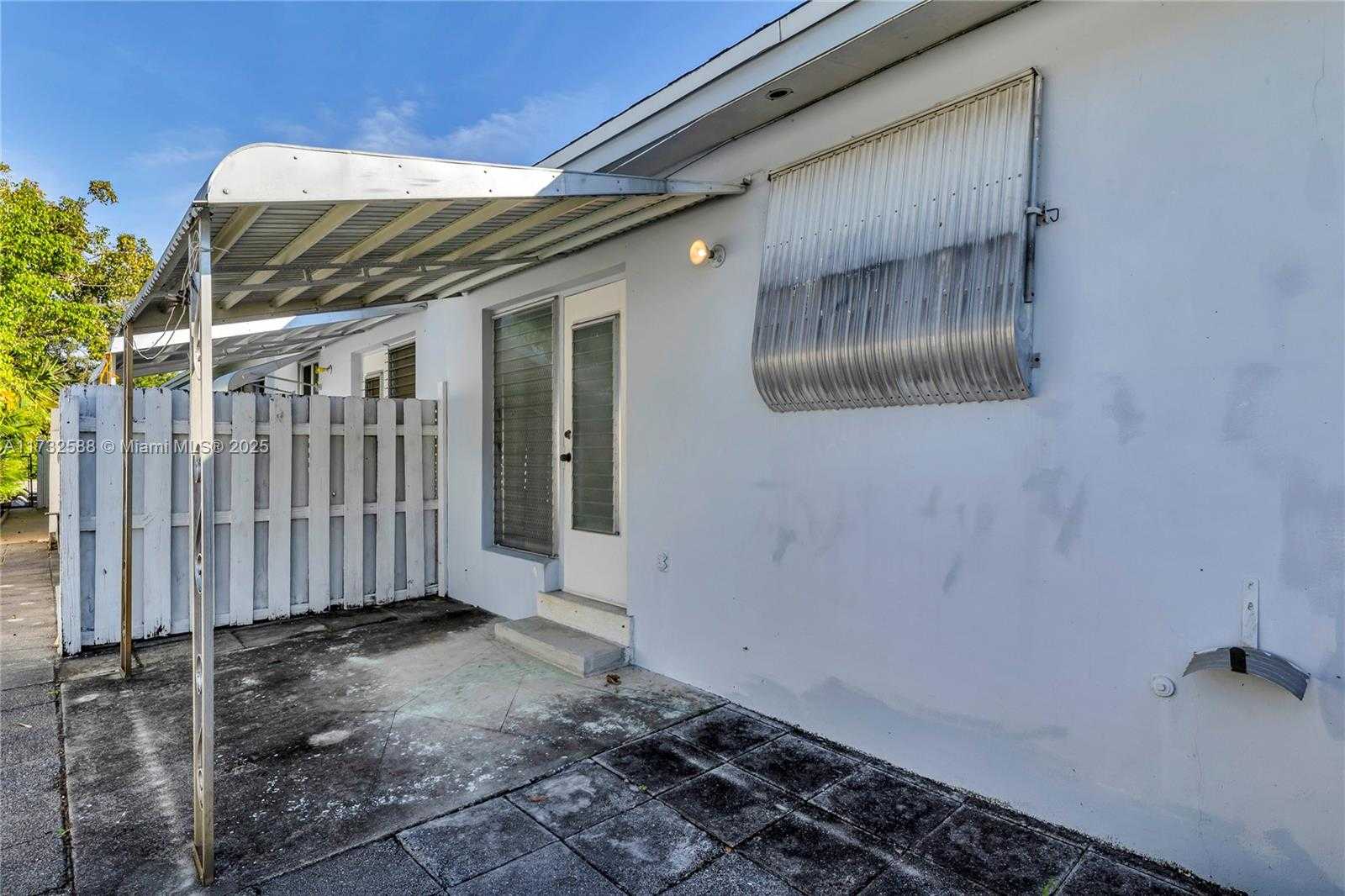 Small Image of 2300 JACKSON ST #10, Hollywood Number 25