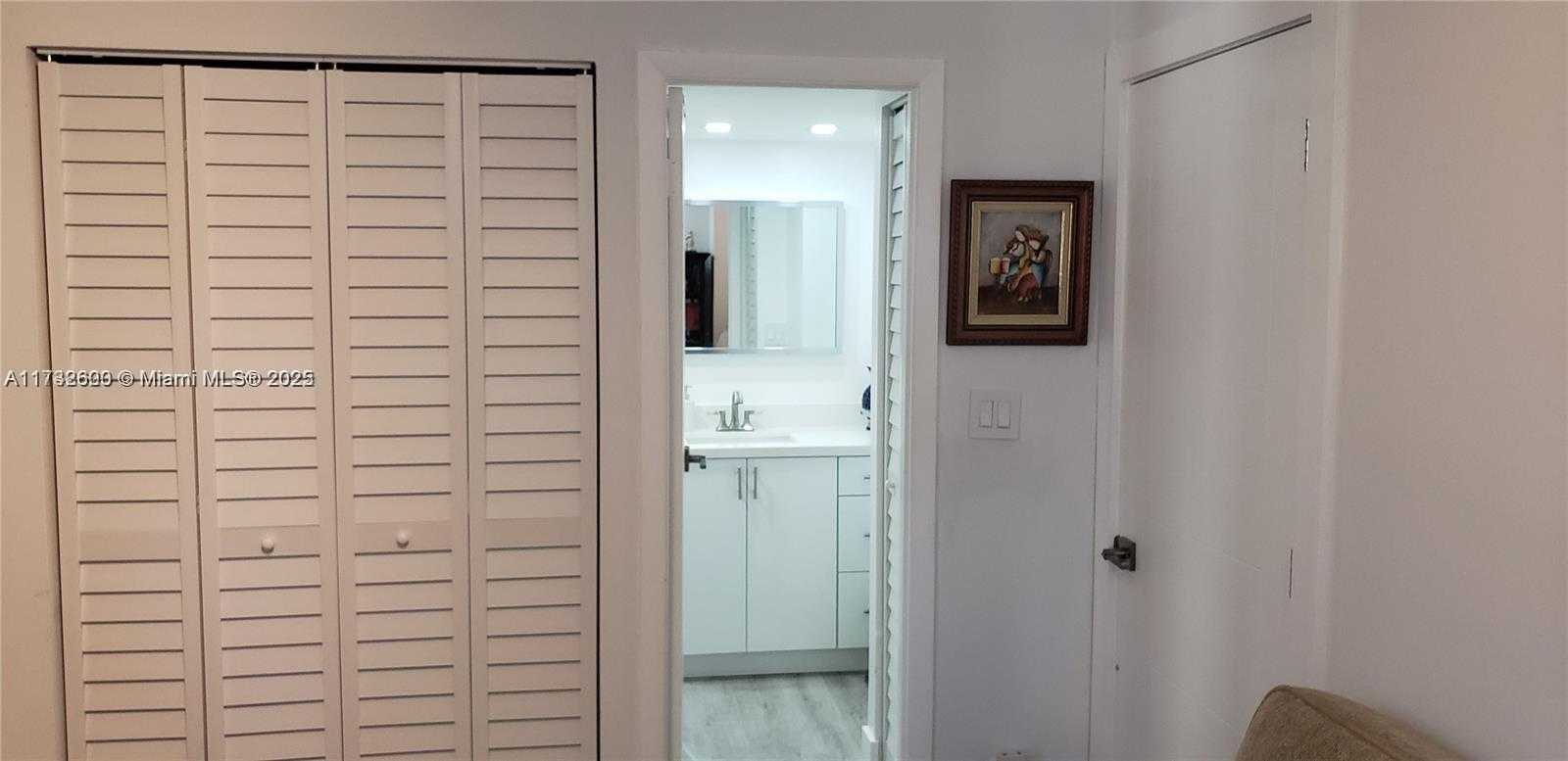 Small Image of 20335 WEST COUNTRY CLUB DR #2202, Aventura Number 13