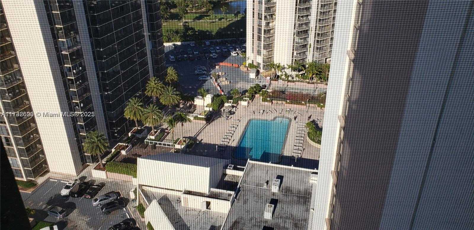 Small Image of 20335 WEST COUNTRY CLUB DR #2202, Aventura Number 2