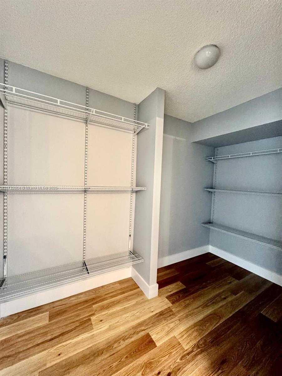 Small Image of 1200 SAINT CHARLES PL #419, Pembroke Pines Number 10