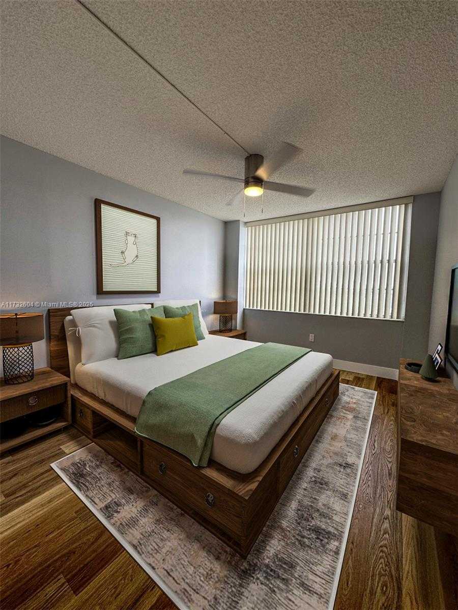 Small Image of 1200 SAINT CHARLES PL #419, Pembroke Pines Number 11