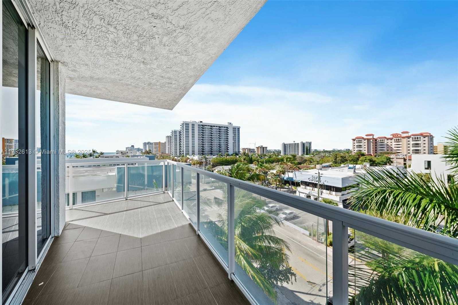 Small Image of 704 NORTH OCEAN BLVD #501, Pompano Beach Number 30
