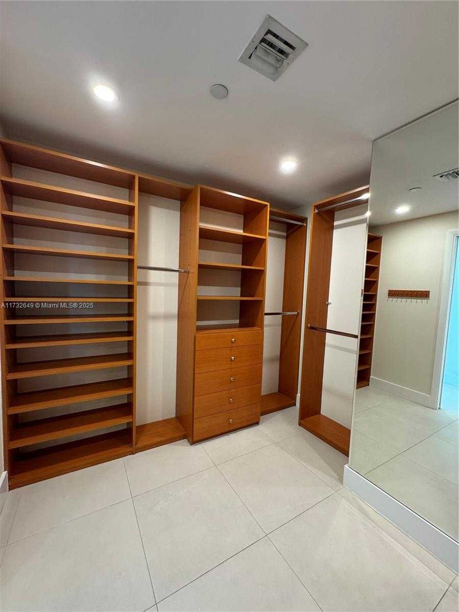 Small Image of 17001 COLLINS AVE #1802, Sunny Isles Beach Number 15