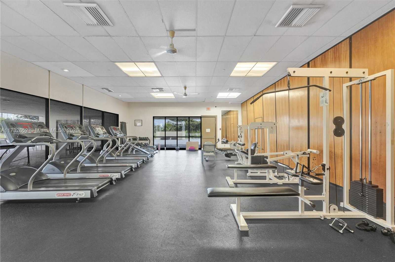 Small Image of 20335 WEST COUNTRY CLUB DR #2210, Aventura Number 21