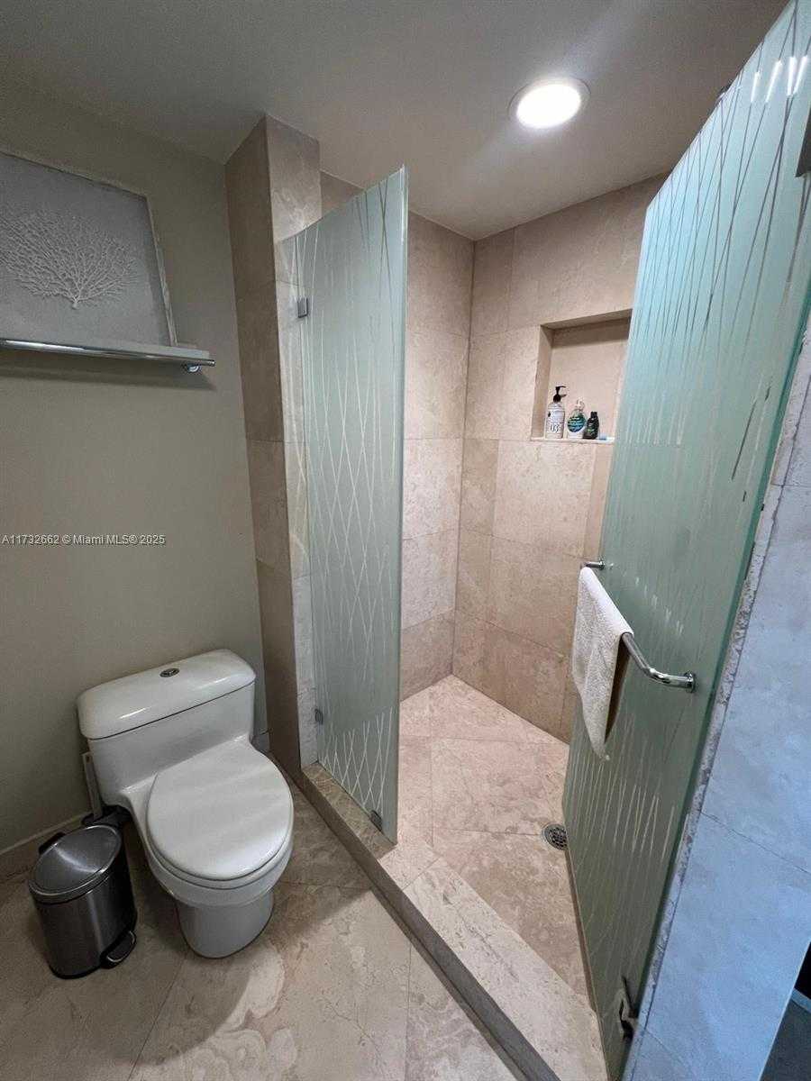 Small Image of 16400 COLLINS AVE #644, Sunny Isles Beach Number 31