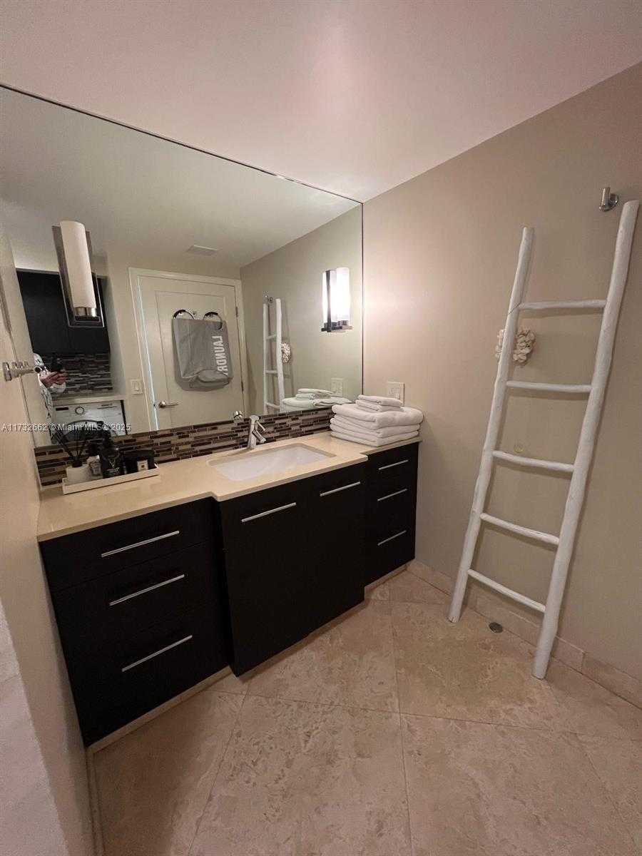 Small Image of 16400 COLLINS AVE #644, Sunny Isles Beach Number 32