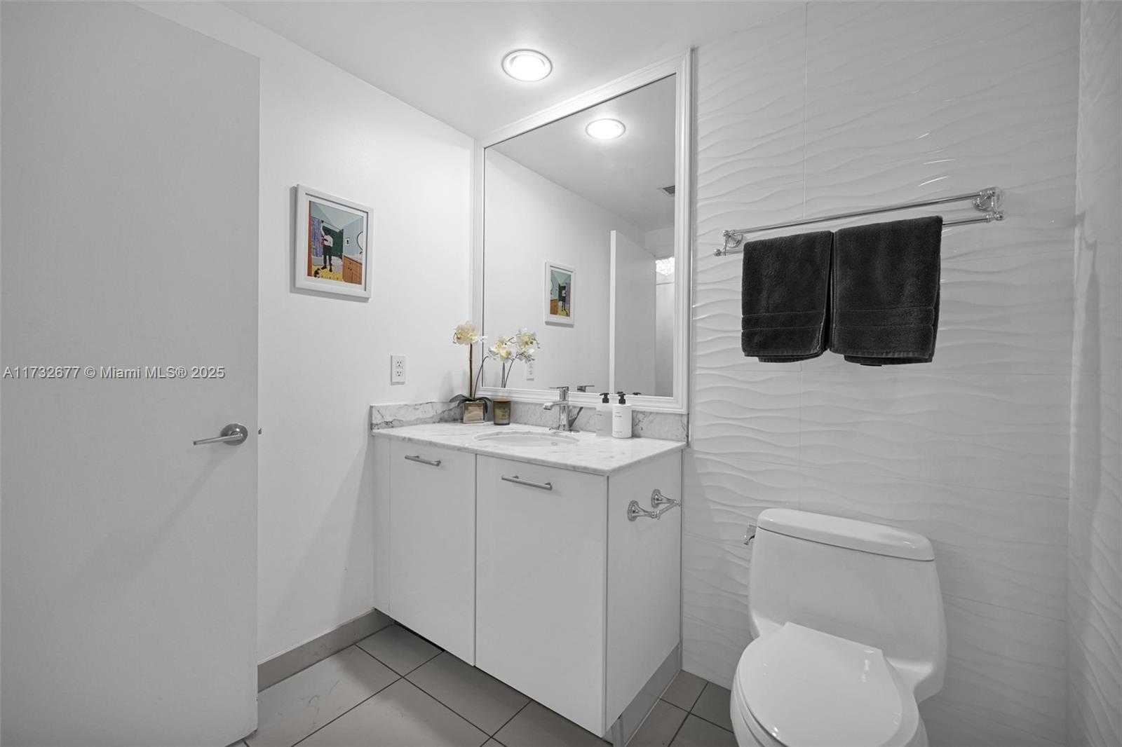 Small Image of 55 SOUTH EAST 6TH ST #3404, Miami Number 12