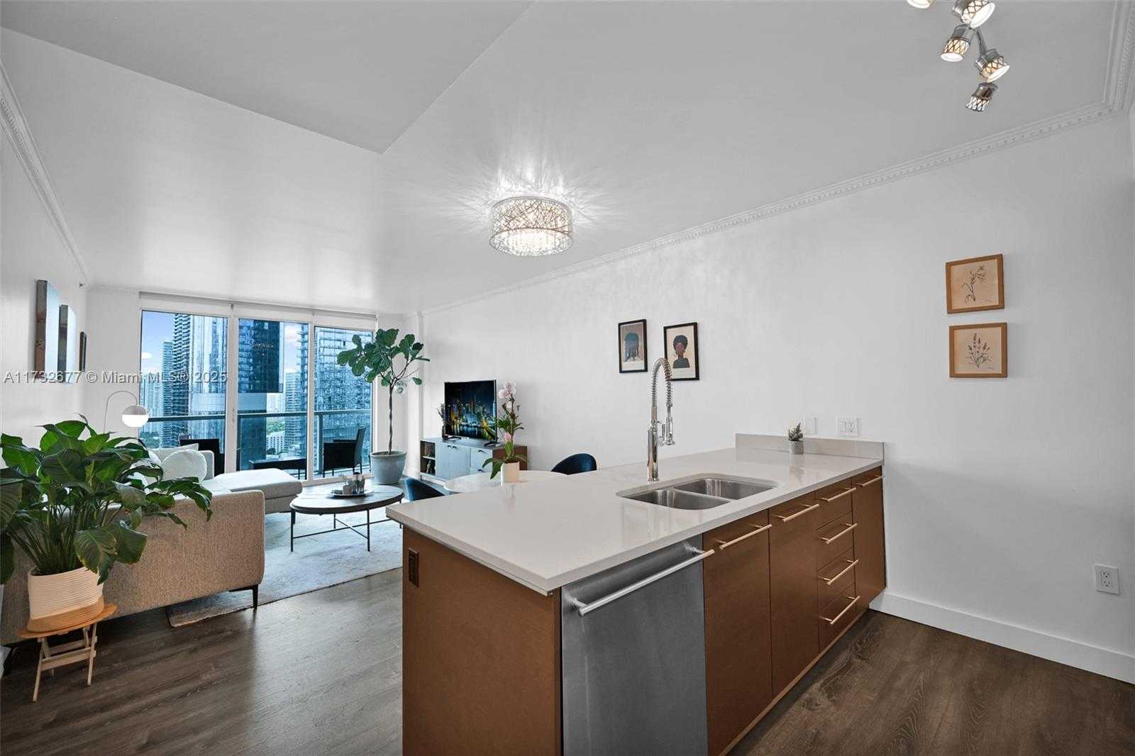 Small Image of 55 SOUTH EAST 6TH ST #3404, Miami Number 4