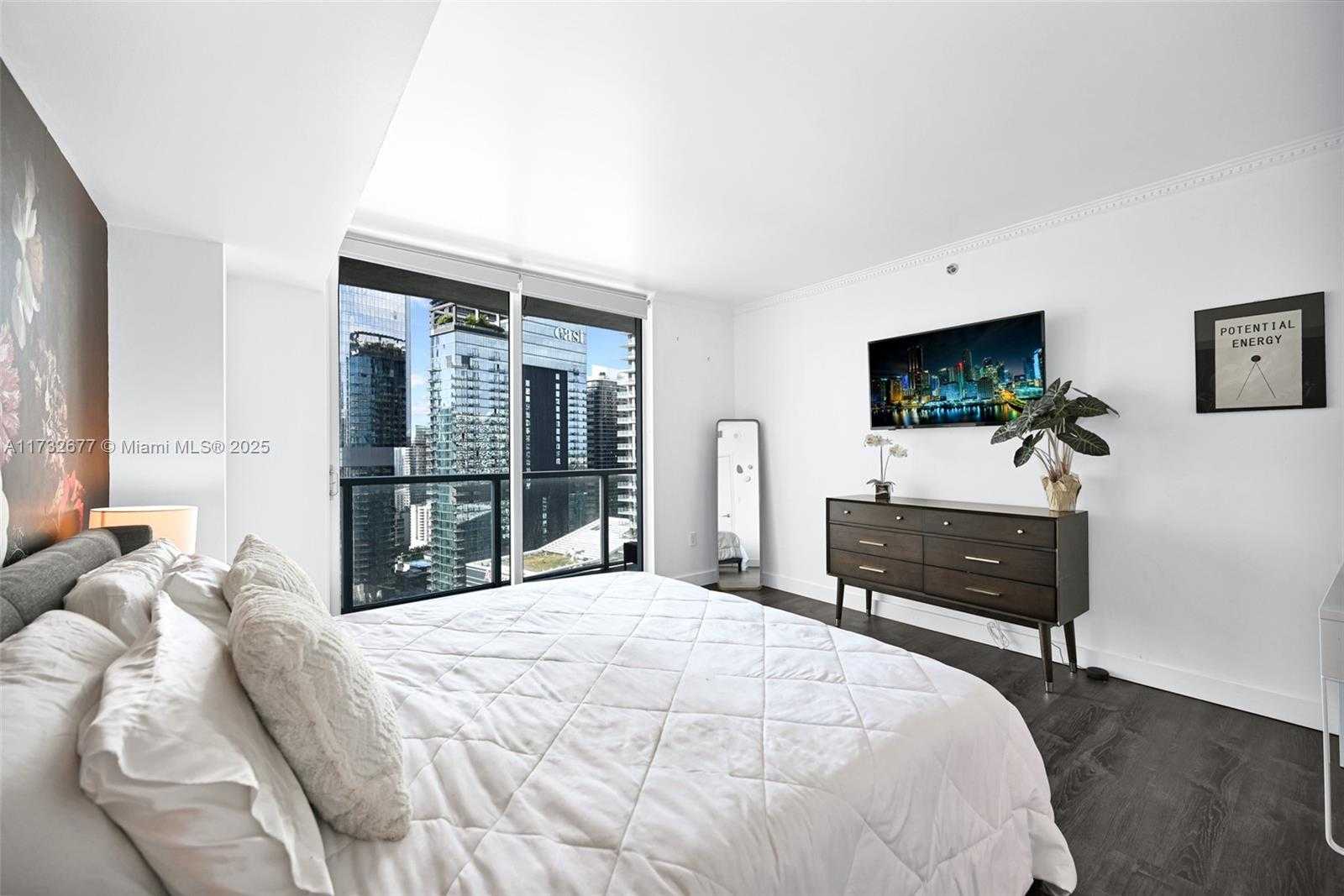 Small Image of 55 SOUTH EAST 6TH ST #3404, Miami Number 7