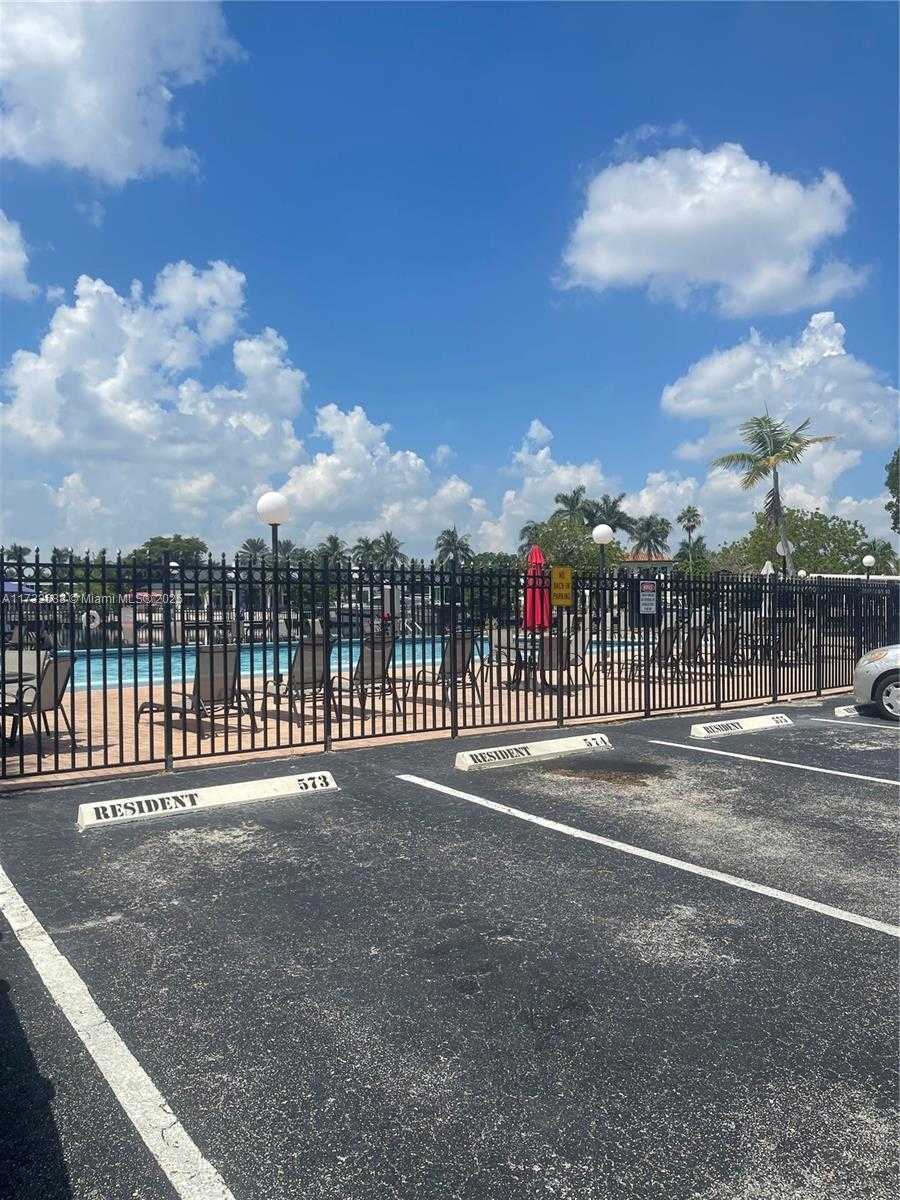 Small Image of 801 Three Islands Boulevard, Hallandale Beach, FL 33009, USA Number 12