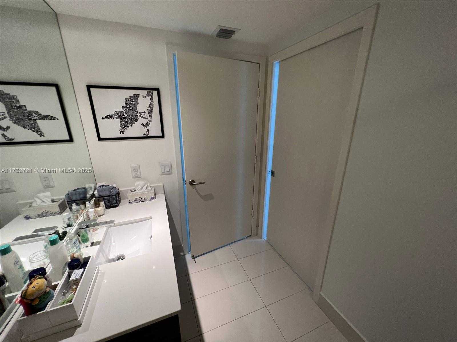 Small Image of 1100 SOUTH MIAMI AVE #2904, Miami Number 18