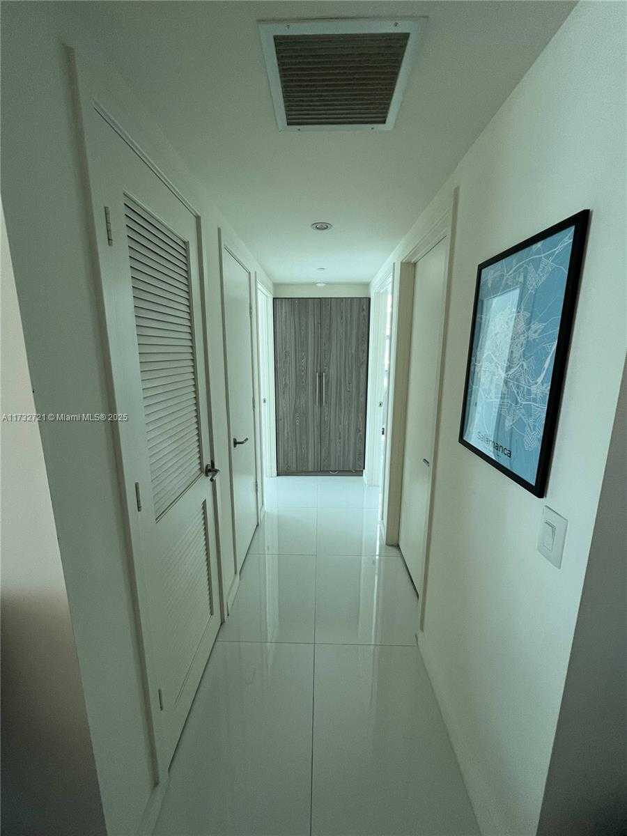 Small Image of 1100 SOUTH MIAMI AVE #2904, Miami Number 7